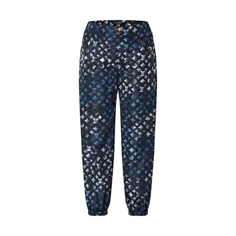 louis vuitton joggers women.